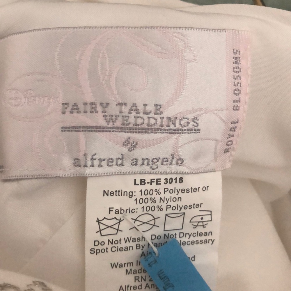 Disney Fairy Tale Wedding Girls Dress - Picture 7 of 7